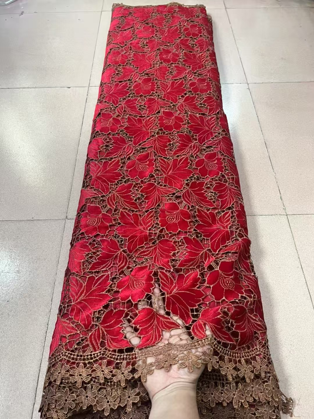 Velvet Fabric Embroidery - ผ้าลูกไม้กำมะหยี่แอฟริกัน 5 หลา คุณภาพสูง สำหรับชุดงานเลี้ยง ประดับเลื่อมหรูหรา