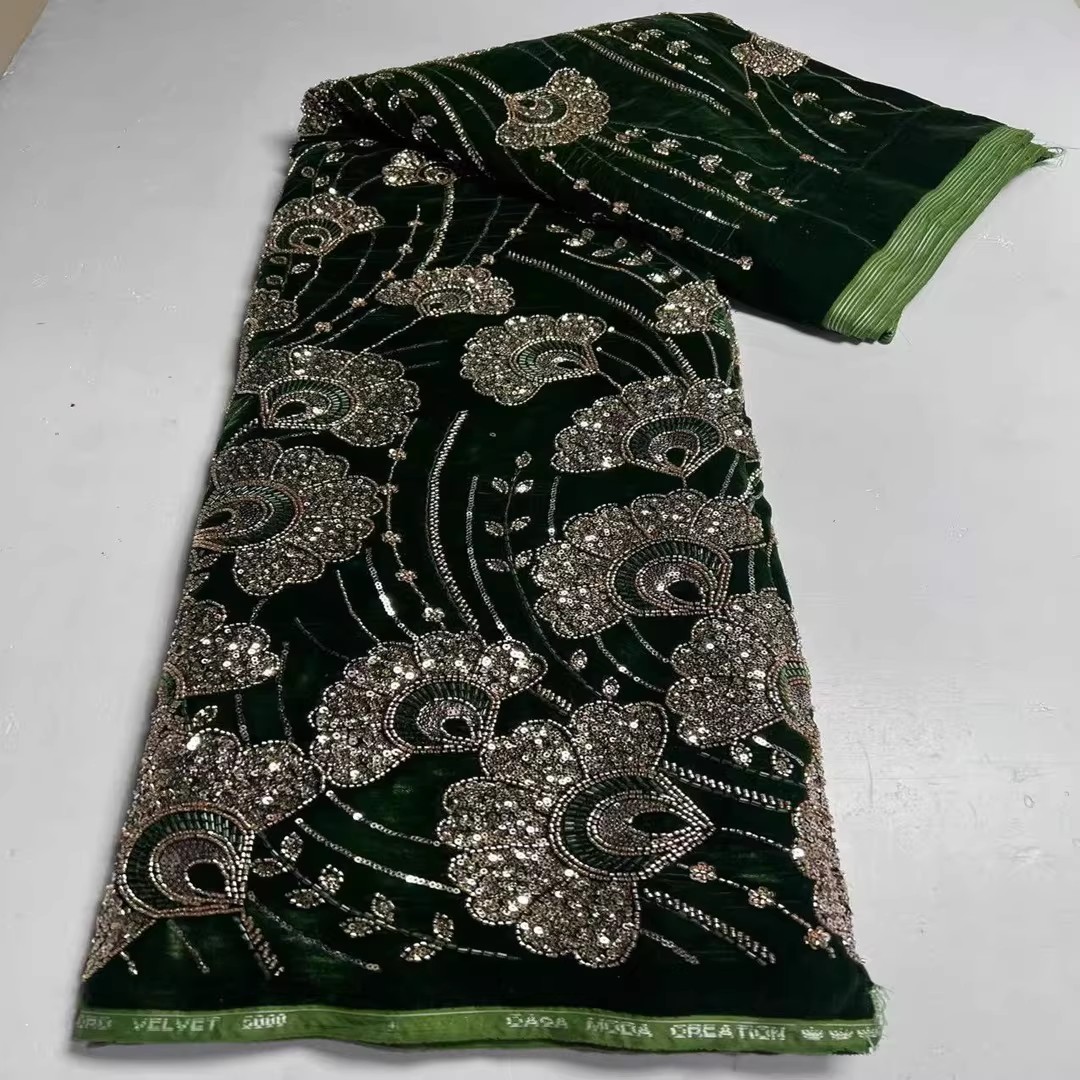 Velvet Fabric Embroidery - ผ้ากำมะหยี่ใหม่ 5 หลา ประดับเลื่อม ลูกปัด และงานปักลาย