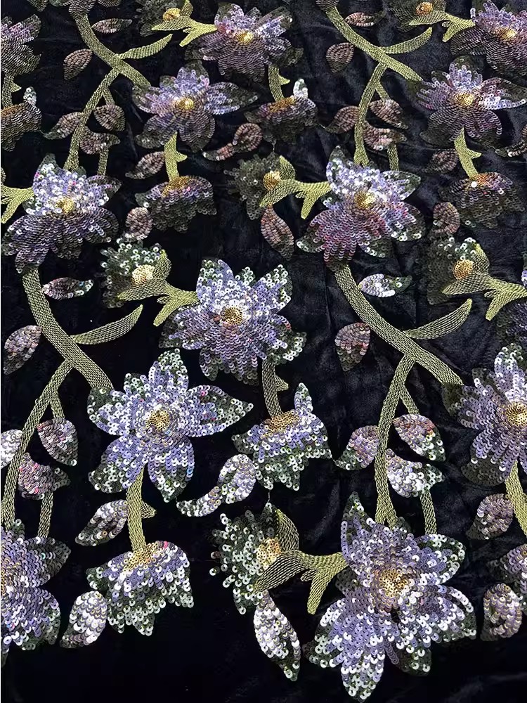 Velvet Fabric Embroidery - ผ้ากำมะหยี่สไตล์เรโทร 1 หลา งานฝีมือประดับลูกปัด ปักลาย 3
