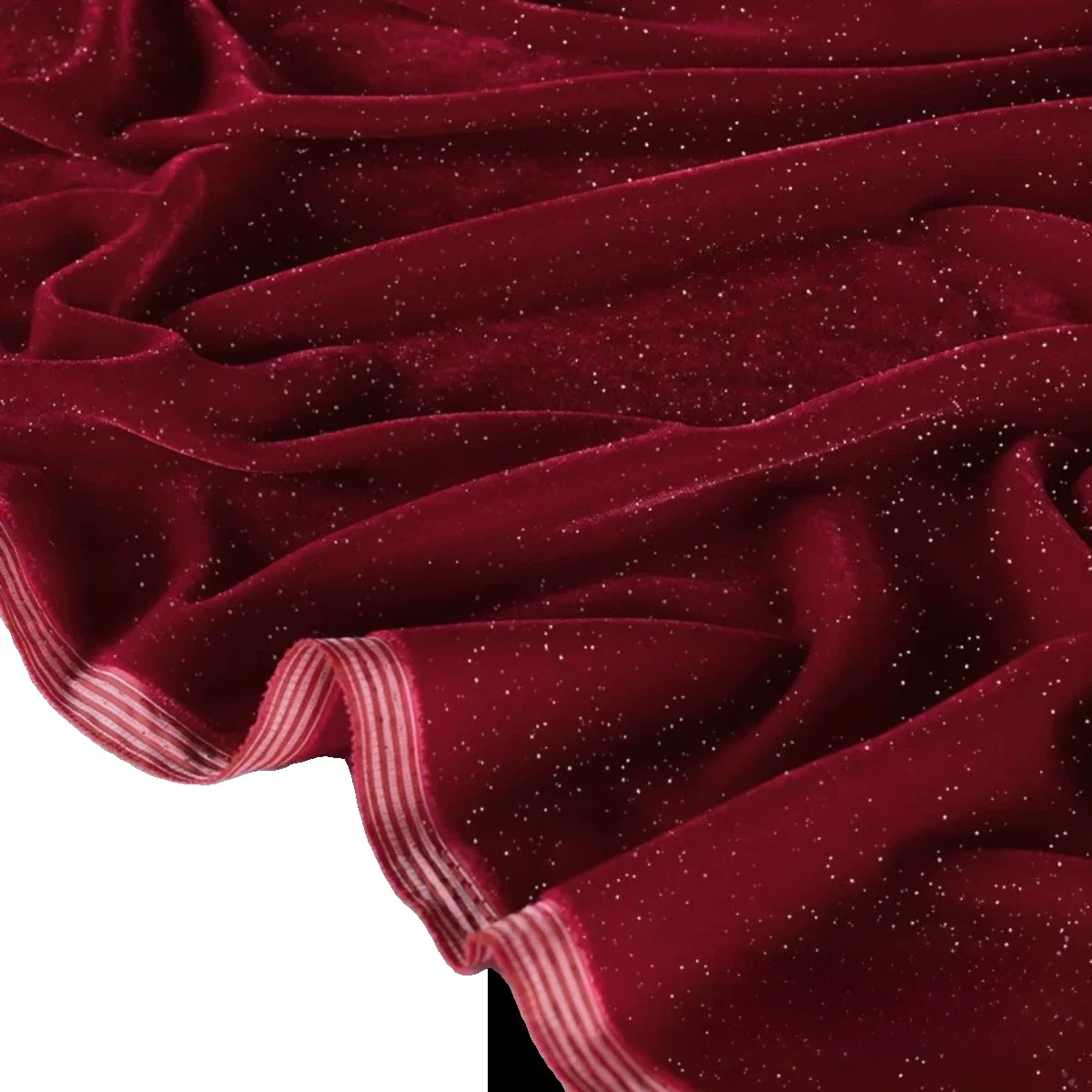 ผ้ากำมะหยี่สีแดงเข้มระยิบระยับ - Velvet Fabric Embroidery บทวิจารณ์และราคา