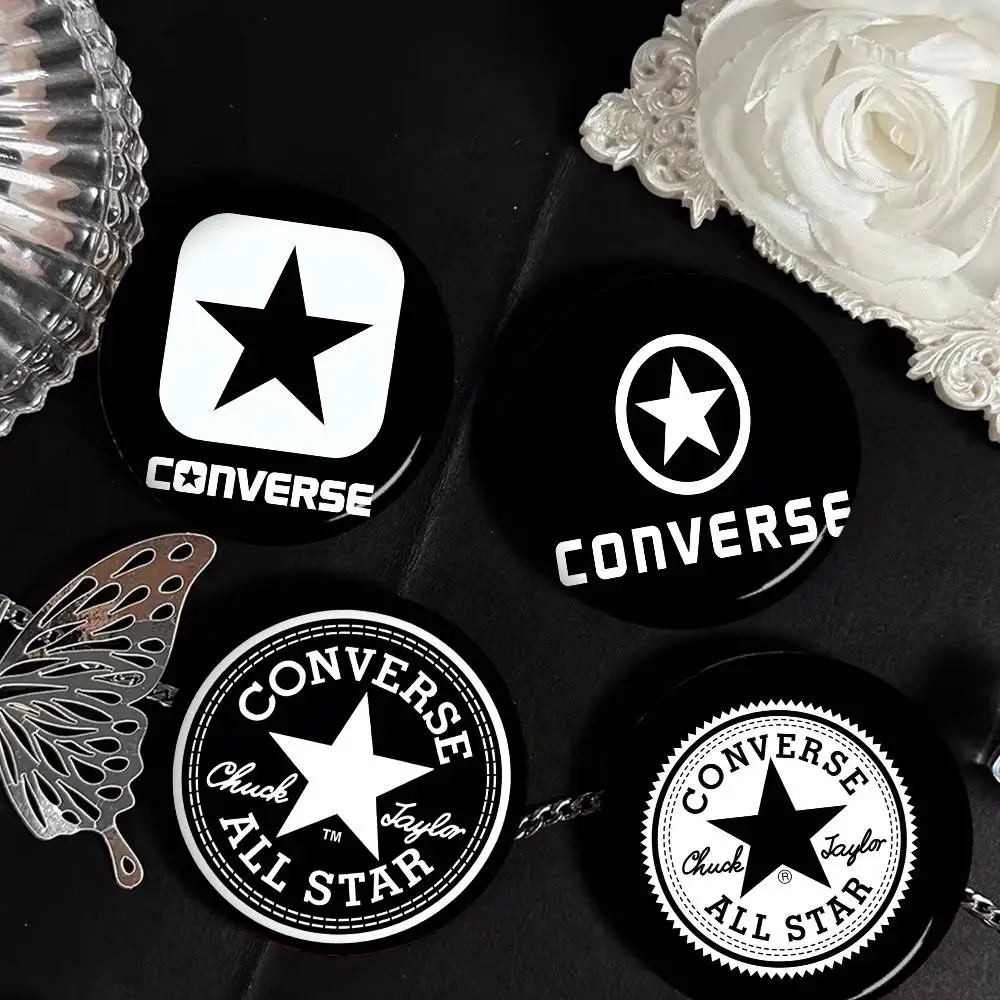 เข็มกลัดแฟชั่น C-CONVERSE แบบต - Embroidery Converse บทวิจารณ์และราคา